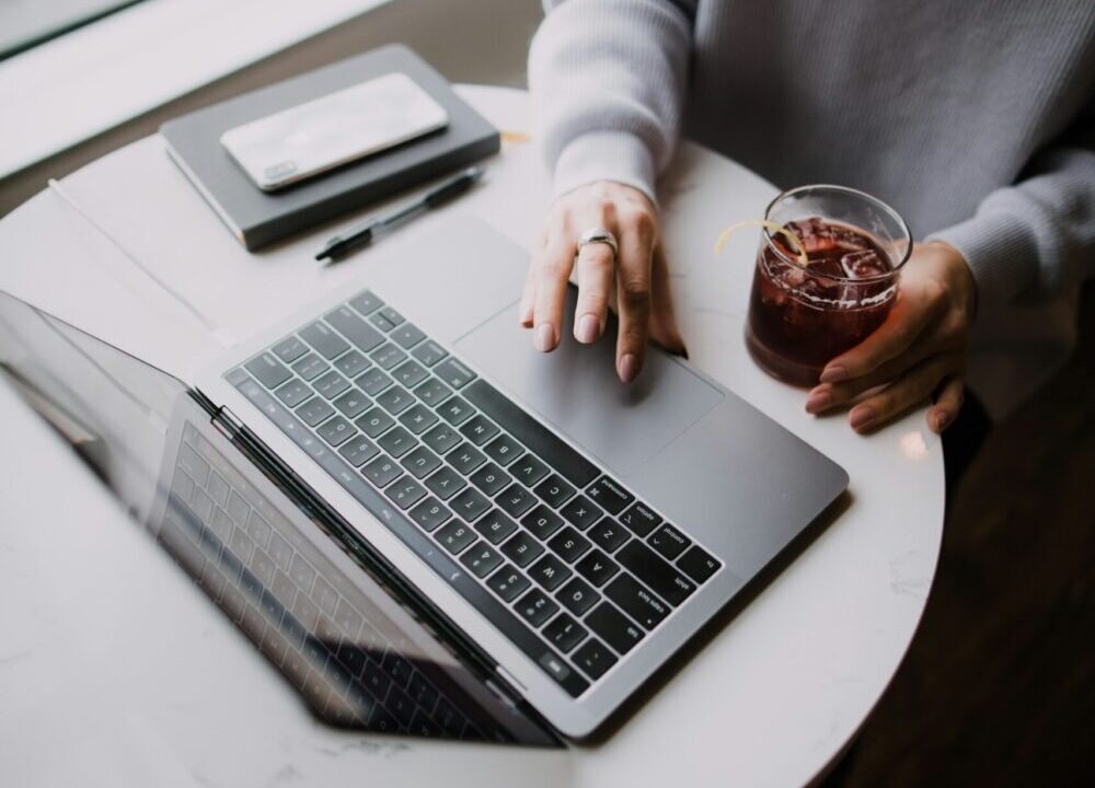 AIデザイン副業の案件が取れる提案文とプロフィールの作り方【コピペテンプレ付き】